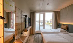 Moxy Bergen - Room