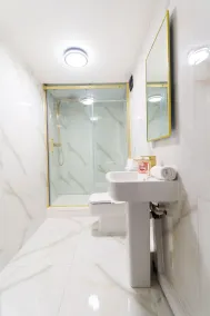 The Oasis Apartment - Badezimmer