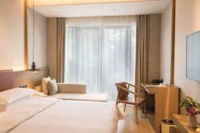 voco Thousand Island Lake by IHG - Camera