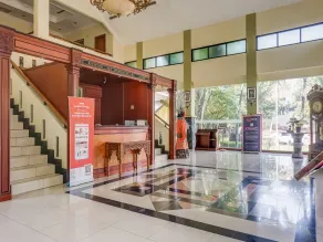 Collection O 91071 Hotel Desa Wisata Tmii - Reception