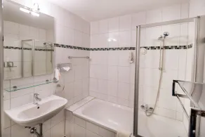 T3 Alpenhotel Garfrescha - Salle de bain