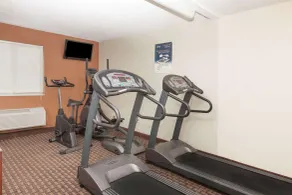 Travelodge Inn & Suites by Wyndham Albany - Fitness facility