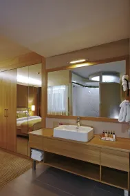 Ramada by Wyndham Podgorica - Room