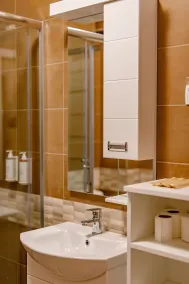 Hotel AirStar - Bathroom