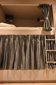 Bed & Bread Dormitory - Room