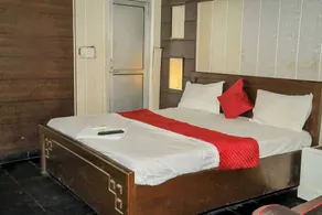 Hotel Royal Plaza - Room