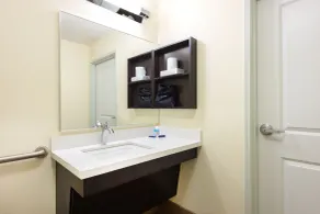 Candlewood Suites Columbia Hwy 63 & I-70 by IHG - Chambre