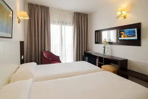 Hotel Amoros - Rum