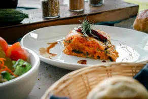 Surf Synergy All-Inclusive Surf Retreat - Restaurant