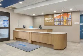 Hampton Inn & Suites Cincinnati/Uptown-University Area - Reception