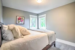 Pet-Friendly Minneapolis Home ~ 6 Mi to Dtwn! - Værelse