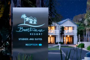 Boathouse Resort Studios and Suites - Reception