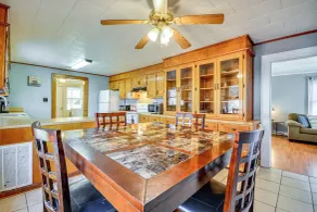 'the Vineyard House' - 2 Mi to Dtwn Mount Airy! - Interior