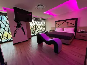 Hotel City Lights - Room