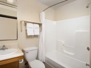 WoodSpring Suites Wilkes-Barre - Salle de bain
