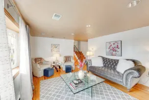 Walk to Park: Family Home in Monroeville! - Interiør