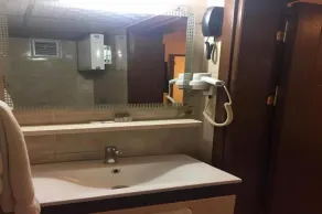 Mesnevi Hotel - Bathroom