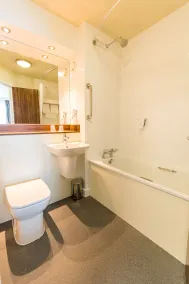 Highland Gate, Stirling by Marston's Inns - Salle de bain