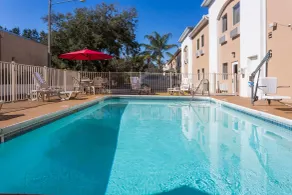 Quality Inn Zephyrhills-Dade City - Piscine