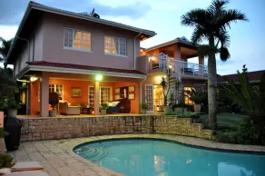 Blue Waves Lodge - Pool