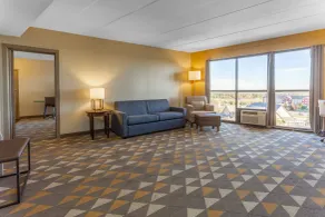 Holiday Inn Rockford by IHG - Room