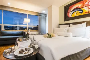 One Sixteen Hotel - Room