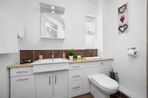 Stay In Cardiff Canton St. John's Court Apartment - Baño