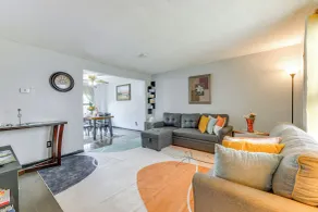4 Mi to Dtwn: Family Home in Buffalo - Innvendig
