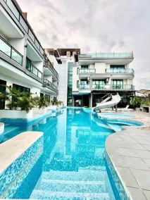 Chalay Monta - Piscina