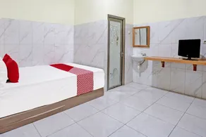 OYO Life 91884 Kost Kusuma Dewi Syariah - Chambre