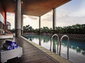 The Royal Surakarta Heritage - Handwritten Collection - Piscine