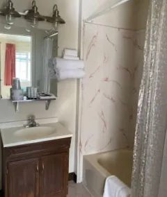 Monte Bianco Inn - Bathroom