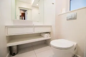 Mouille Point Mountain View 2 Bedroom - Badrum