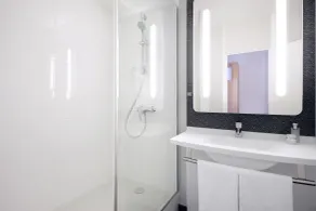 ibis Annecy Centre Vieille Ville - Salle de bain