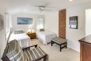 Charming Old Saybrook Home: Half-mi to Sand & Sea! - Zimmer