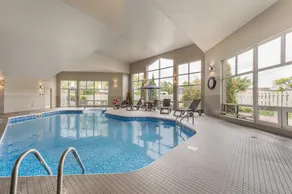 Best Western Hotel Brossard - Piscine