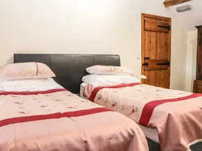 Maestyddyn Farm House - Chambre