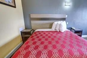 Econo Lodge at Military Circle - Chambre