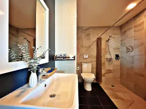 The Sixteenth Naiyang Beach Hotel- Free Schedule Airport Shuttle - Salle de bain