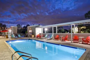 Home2 Suites by Hilton Tampa USF Near Busch Gardens - Piscine
