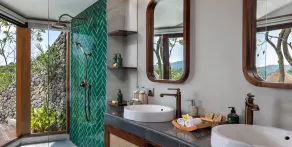 The Wapa Lux Tent - Bathroom