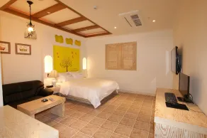 River Hotel - Camera