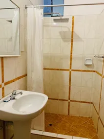 Hostal Silpay - Bathroom