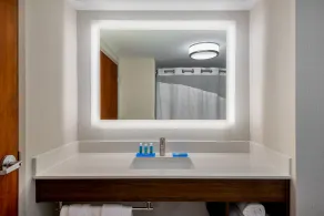 Holiday Inn Express Chapel Hill by IHG - Salle de bain