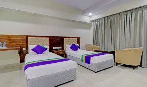 Treebo Premium Pearl Avenue Banquets And Lawn - Room