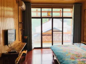Tongfu Inn-In the National Park-English Service-Free Tour-Itinerary Planning-Reverse Route Sightseeing with Almost No Queues - Rom