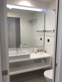 Bel Etage Amora Luxury Seaview Apartment with pool - Badeværelse