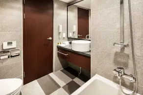 Sunshine Hotel - Bathroom