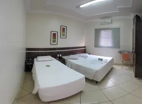 Dourados Center Hotel - Bathroom