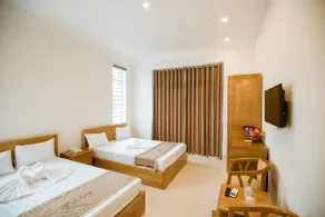 Tuyet Suong Villa Hotel - Room